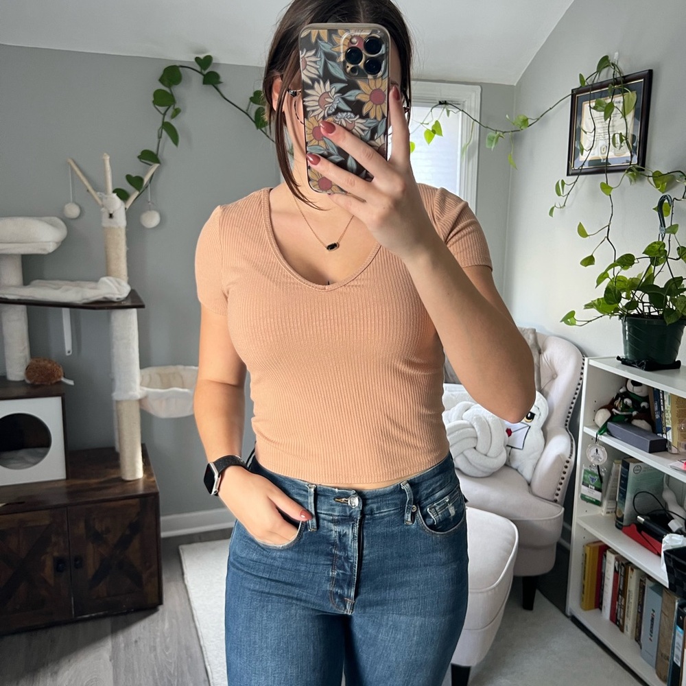 Ribbed Crop Top - Picture 5 of 6